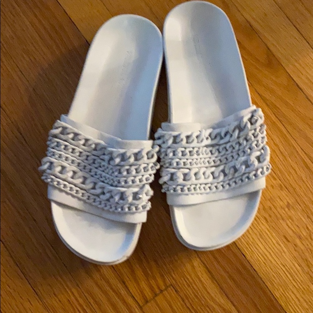 Kendall + Kylie Slides
